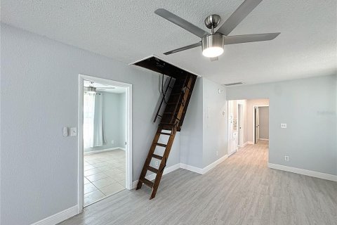 Casa en venta en Orlando, Florida, 3 dormitorios, 126.72 m2 № 2289831 - foto 12