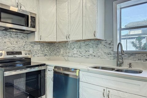 Casa en venta en Orlando, Florida, 3 dormitorios, 126.72 m2 № 2289831 - foto 16
