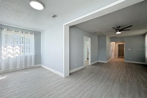 Casa en venta en Orlando, Florida, 3 dormitorios, 126.72 m2 № 2289831 - foto 8