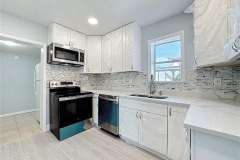 Casa en venta en Orlando, Florida, 3 dormitorios, 126.72 m2 № 2289831 - foto 13
