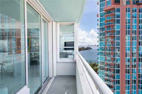 Condominio en venta en Miami Beach, Florida, 2 dormitorios, 144.83 m2 № 1968051 - foto 19