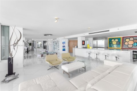Condominio en venta en Miami Beach, Florida, 2 dormitorios, 144.83 m2 № 1968051 - foto 21