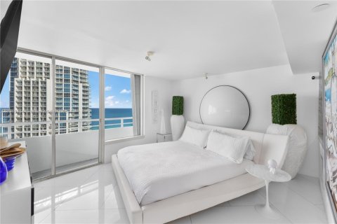 Condominio en venta en Miami Beach, Florida, 2 dormitorios, 144.83 m2 № 1968051 - foto 26