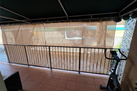 Copropriété à vendre à Hialeah, Floride: 2 chambres, 100.33 m2 № 1963418 - photo 7