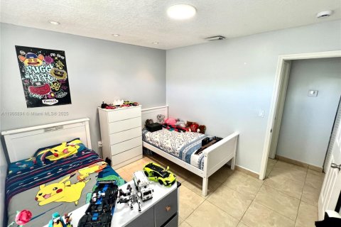 Copropriété à vendre à Hialeah, Floride: 2 chambres, 100.33 m2 № 1963418 - photo 22