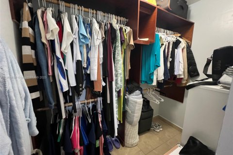 Copropriété à vendre à Hialeah, Floride: 2 chambres, 100.33 m2 № 1963418 - photo 13