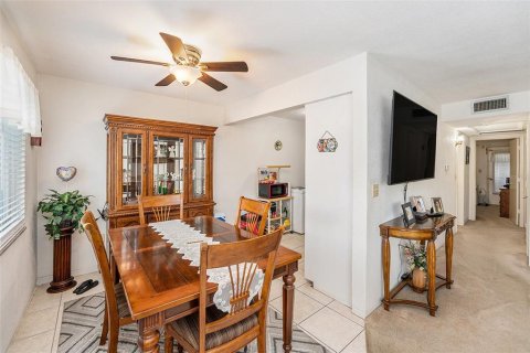 Condo in Seminole, Florida, 2 bedrooms  № 1876396 - photo 3