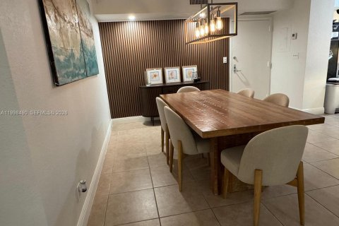 Appartement à louer à Aventura, Floride: 2 chambres, 101.36 m2 № 2256267 - photo 4