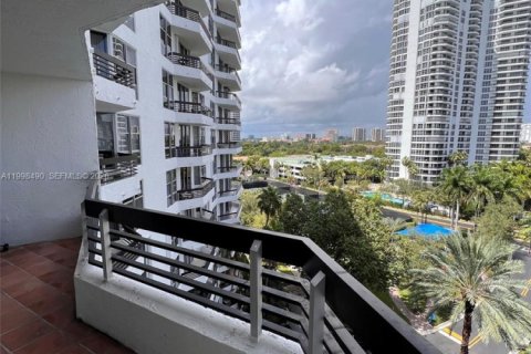Appartement à louer à Aventura, Floride: 2 chambres, 101.36 m2 № 2256267 - photo 25