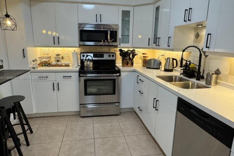 Appartement à louer à Aventura, Floride: 2 chambres, 101.36 m2 № 2256267 - photo 8