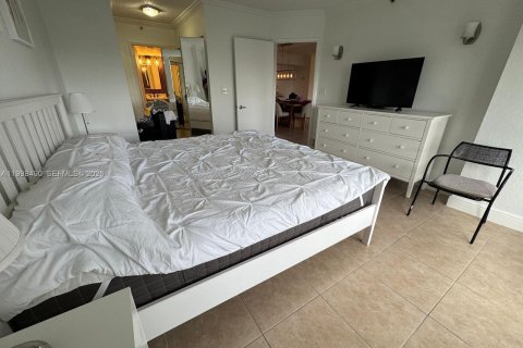 Appartement à louer à Aventura, Floride: 2 chambres, 101.36 m2 № 2256267 - photo 17