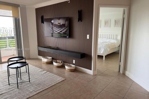 Appartement à louer à Aventura, Floride: 2 chambres, 101.36 m2 № 2256267 - photo 3