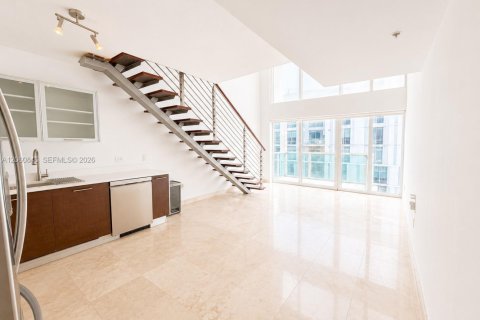 Condo in Miami, Florida, 1 bedroom № 2261133 - photo 26