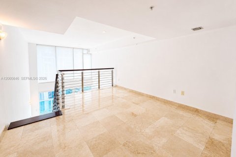 Condo in Miami, Florida, 1 bedroom № 2261133 - photo 27