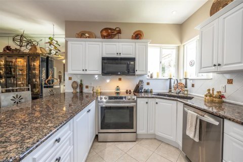 Copropriété à vendre à Ormond Beach, Floride: 2 chambres, 120.77 m2 № 2296518 - photo 8