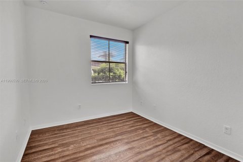 Touwnhouse à vendre à Miramar, Floride: 3 chambres, 139.82 m2 № 2028226 - photo 16