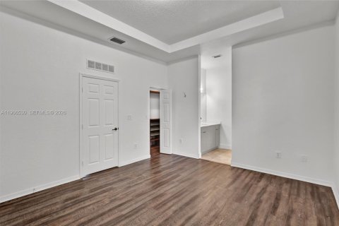 Touwnhouse à vendre à Miramar, Floride: 3 chambres, 139.82 m2 № 2028226 - photo 11
