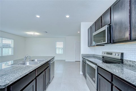 Casa en alquiler en Wesley Chapel, Florida, 4 dormitorios, 186.45 m2 № 1851898 - foto 10