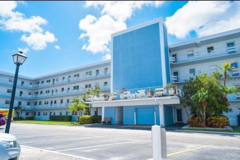 Copropriété à louer à Saint Pete Beach, Floride: 2 chambres, 125.42 m2 № 1847588 - photo 20