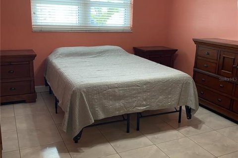Condominio en alquiler en Saint Pete Beach, Florida, 2 dormitorios, 125.42 m2 № 1847588 - foto 12