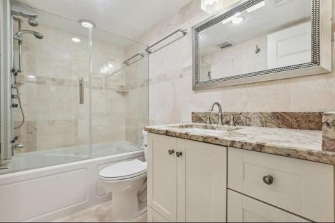 Condominio en alquiler en Saint Pete Beach, Florida, 2 dormitorios, 125.42 m2 № 1847588 - foto 8