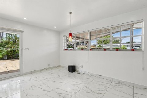 Купить виллу или дом в Майами, Флорида 3 спальни, 171.96м2, № 2064792 - фото 6