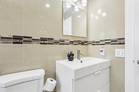 Купить виллу или дом в Майами, Флорида 3 спальни, 171.96м2, № 2064792 - фото 17