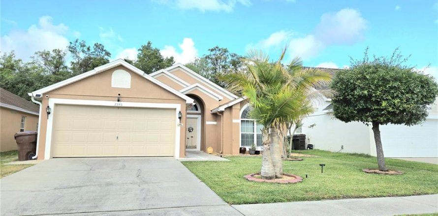 House in Kissimmee, Florida 3 bedrooms, 137.59 sq.m. № 1661926
