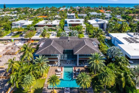 House in Golden Beach, Florida 12 bedrooms, 1003.53 sq.m. № 1864124 - photo 13