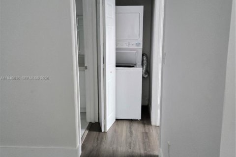 Copropriété à vendre à Miami, Floride: 2 chambres, 98.2 m2 № 2251201 - photo 7