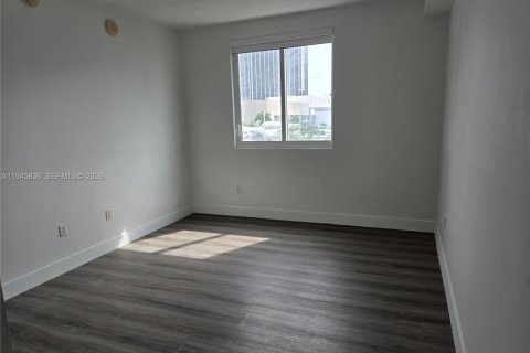 Copropriété à vendre à Miami, Floride: 2 chambres, 98.2 m2 № 2251201 - photo 4
