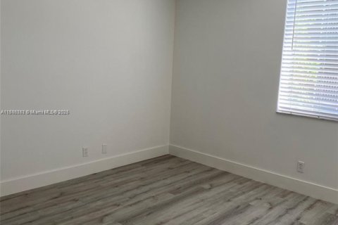 Condo in Pompano Beach, Florida, 3 bedrooms  № 1775279 - photo 7