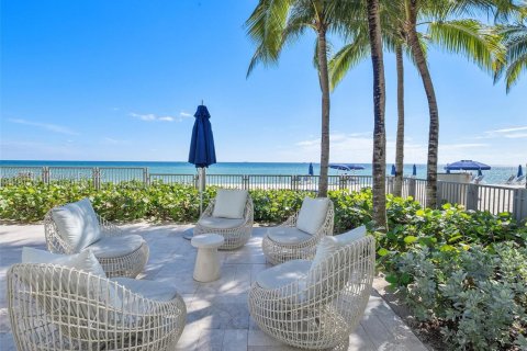 Condominio en alquiler en Sunny Isles Beach, Florida, 2 dormitorios, 208.57 m2 № 2012446 - foto 27