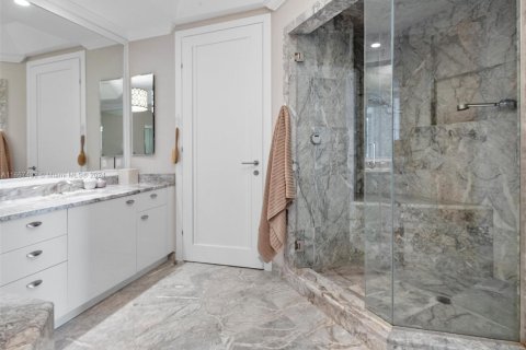 Condominio en alquiler en Sunny Isles Beach, Florida, 2 dormitorios, 208.57 m2 № 2012446 - foto 18