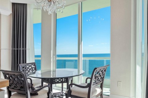 Condominio en alquiler en Sunny Isles Beach, Florida, 2 dormitorios, 208.57 m2 № 2012446 - foto 6