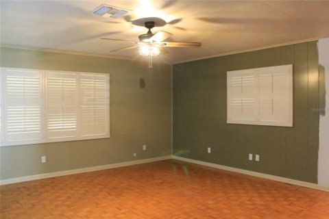 Villa ou maison à louer à Winter Haven, Floride: 3 chambres, 157.19 m2 № 2351524 - photo 4