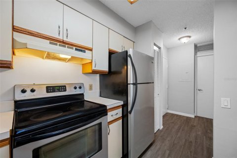 Condominio en alquiler en Clearwater, Florida, 2 dormitorios, 99.87 m2 № 1882950 - foto 9