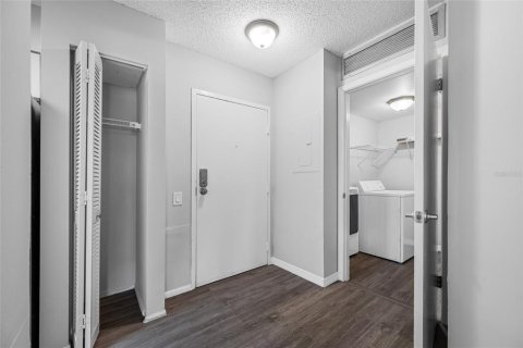 Condominio en alquiler en Clearwater, Florida, 2 dormitorios, 99.87 m2 № 1882950 - foto 4