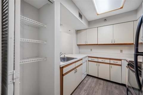 Condominio en alquiler en Clearwater, Florida, 2 dormitorios, 99.87 m2 № 1882950 - foto 7