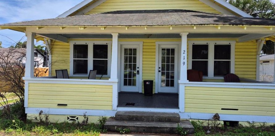 Villa ou maison à Daytona Beach, Floride 4 chambres, 109.07 m2 № 2092267