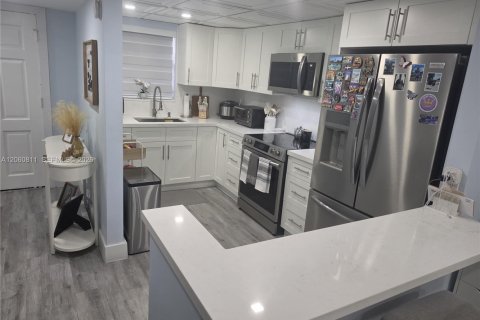 Appartement à Miami, Floride 1 chambre, 85.66 m2 № 2246775