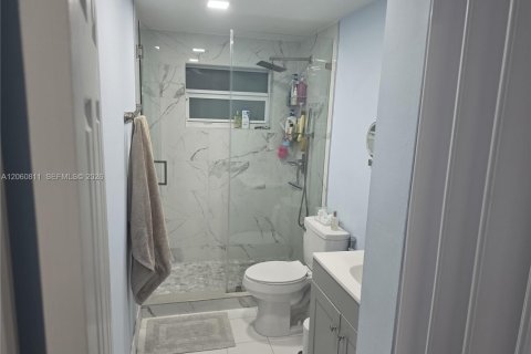 Apartamento en alquiler en Miami, Florida, 1 dormitorio, 85.66 m2 № 2246775 - foto 9