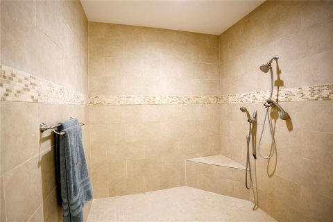 Casa en venta en Dade City, Florida, 7 dormitorios, 428.09 m2 № 1793454 - foto 28