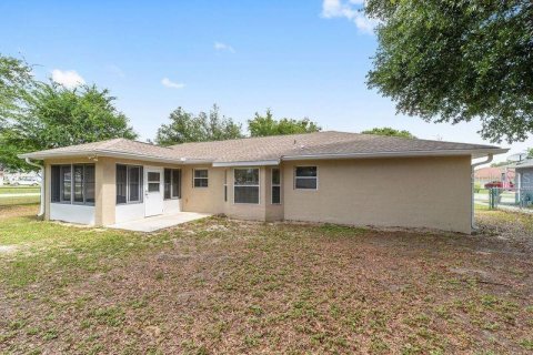 House in Ocala, Florida 3 bedrooms, 133.97 sq.m. № 1677873 - photo 16
