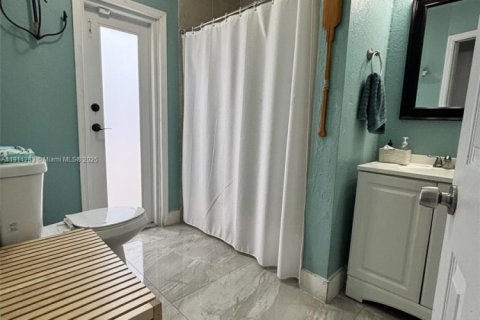 Villa ou maison à vendre à Hollywood, Floride: 3 chambres, 72.84 m2 № 1970078 - photo 9