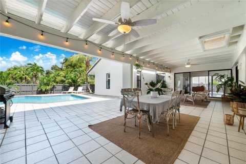 House in Palmetto Bay, Florida 4 bedrooms, 243.87 sq.m. № 1943808 - photo 21