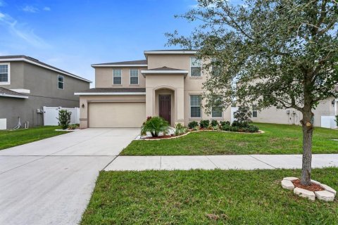Casa en alquiler en Gibsonton, Florida, 4 dormitorios, 323.11 m2 № 1815358 - foto 1