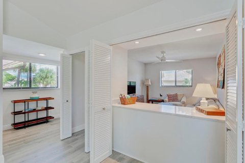 Copropriété à vendre à Jupiter, Floride: 2 chambres, 168.9 m2 № 2390035 - photo 11