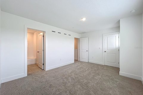 Townhouse in Winter Garden, Florida 3 bedrooms, 192.49 sq.m. № 1902686 - photo 27