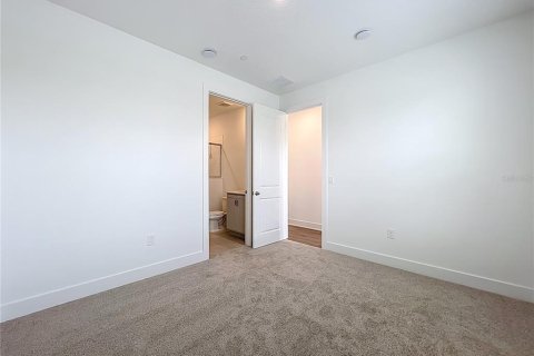 Townhouse in Winter Garden, Florida 3 bedrooms, 192.49 sq.m. № 1902686 - photo 30